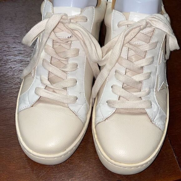 NWB WOMEN'S WHITE RAVEN SKY FULL OF STARS FAUX LEATHER SAND & WHITE SNEAKERS 9 - Picture 2 of 6